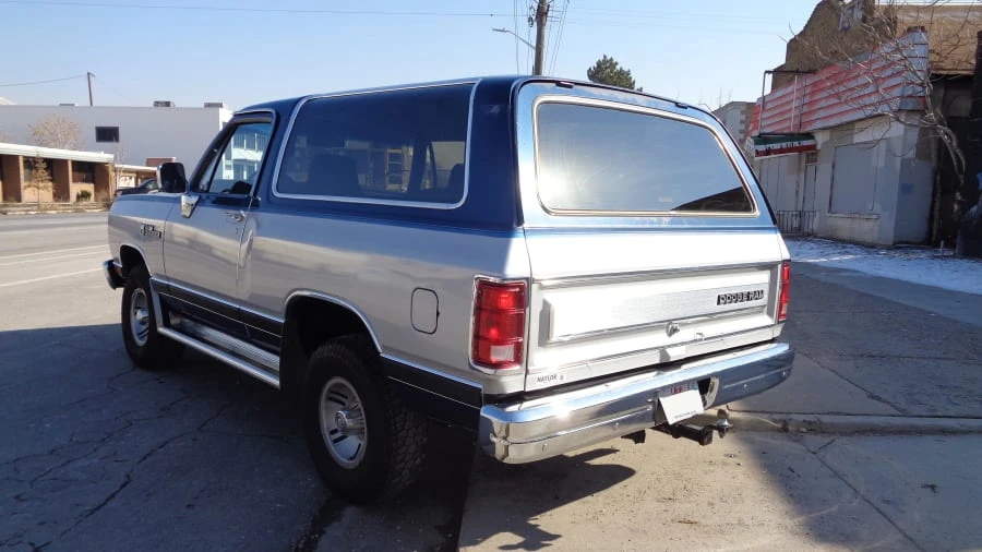 1990 Dodge Ramcharger - Image 7 of 24