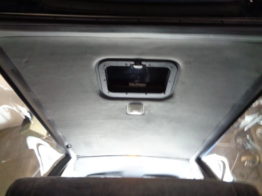 1990 Dodge Ramcharger - Image 13 of 24