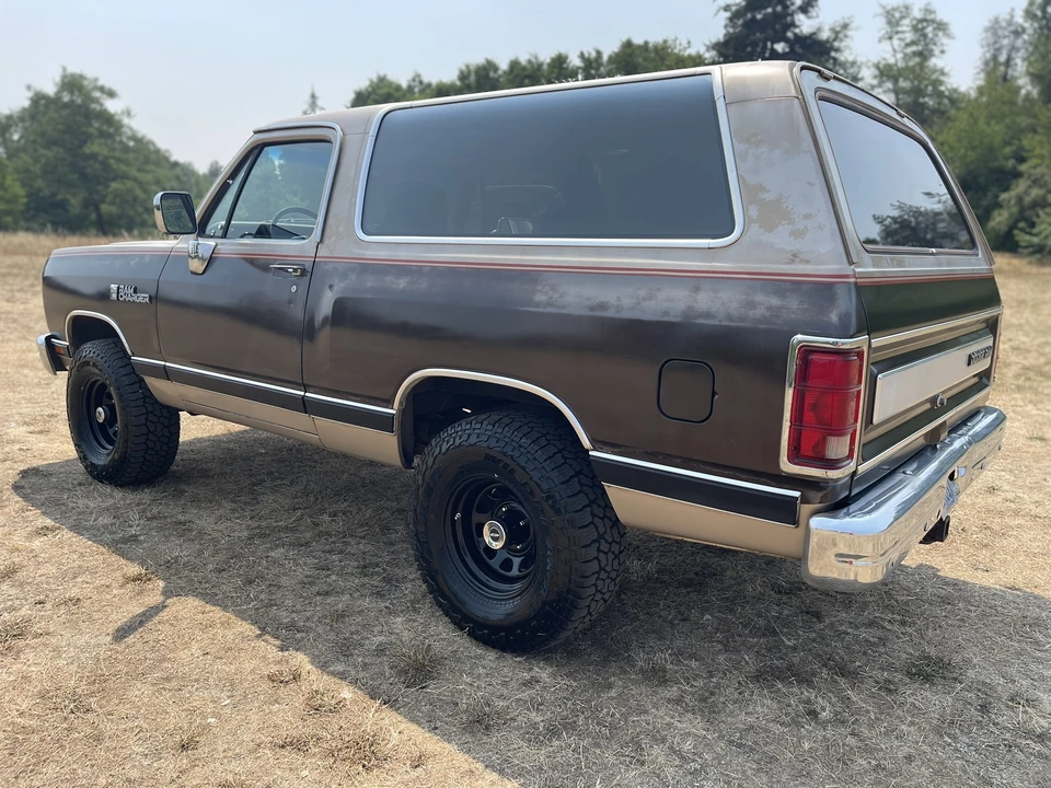 1990 Dodge Ramcharger - Image 14 of 31