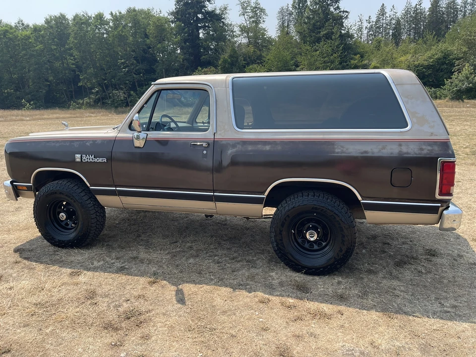1990 Dodge Ramcharger - Image 12 of 31