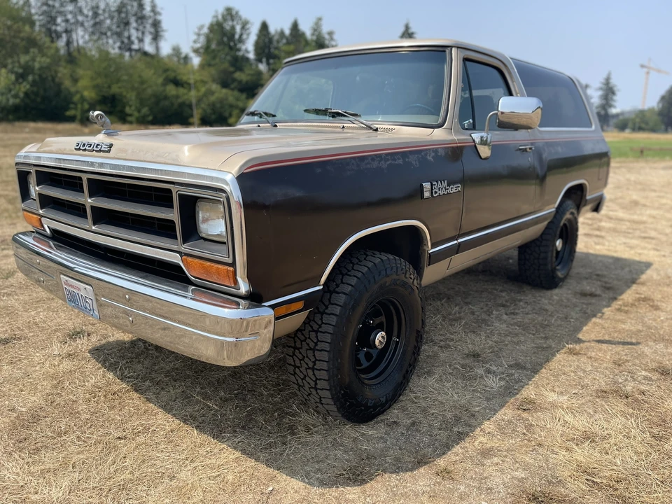 1990 Dodge Ramcharger - Image 6 of 31