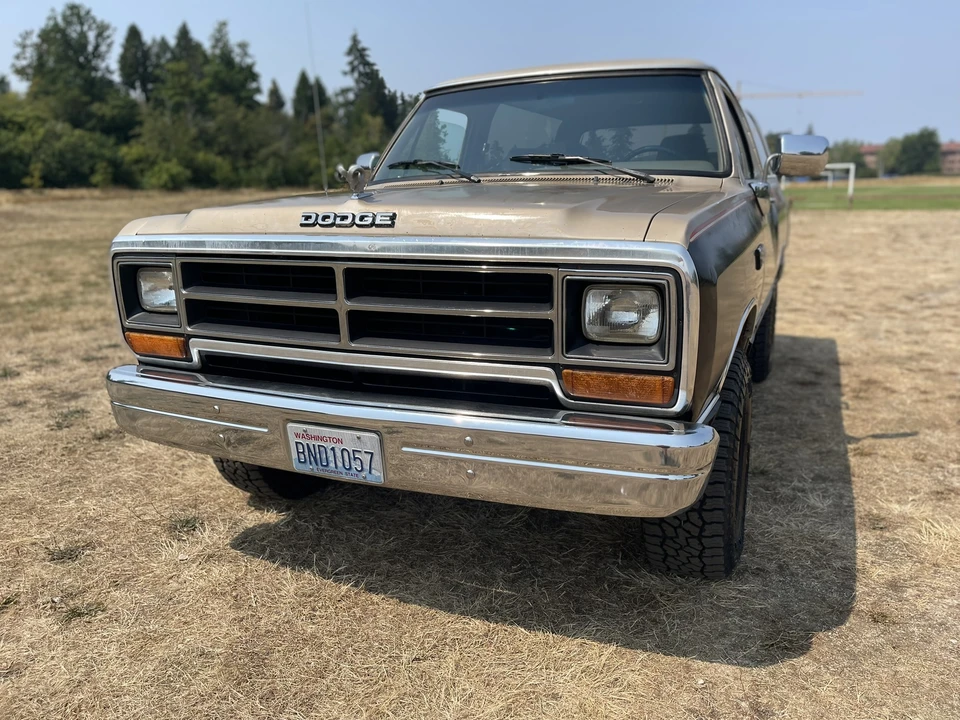 1990 Dodge Ramcharger - Image 4 of 31