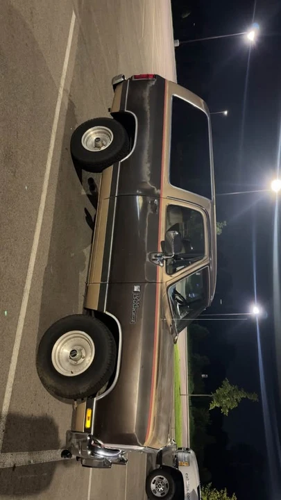 1990 Dodge Ramcharger - Image 7 of 14