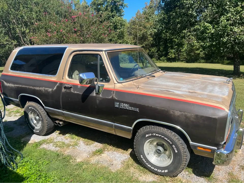 1990 Dodge Ramcharger - Image 5 of 14
