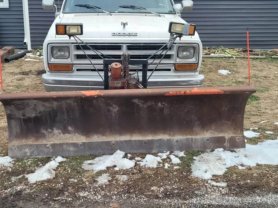 1990 Dodge Ramcharger - Image 2 of 3