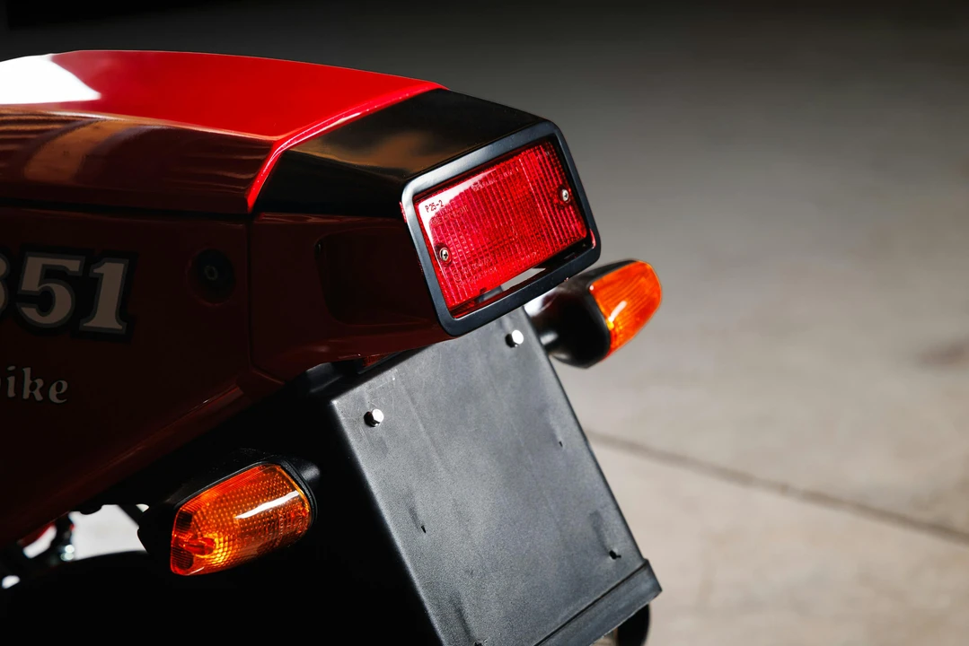 1990 Ducati 851 - Image 25 of 31