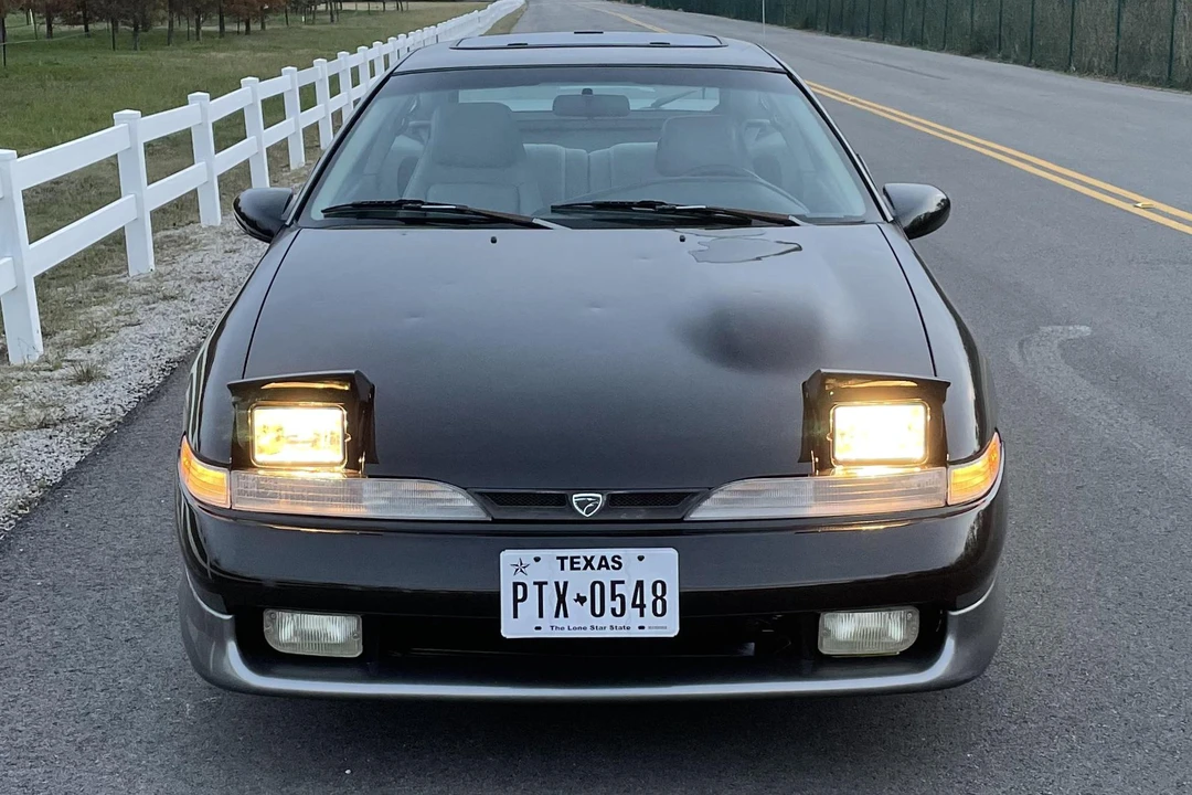 1990 Mitsubishi Eclipse 1st Gen - Image 2 of 31
