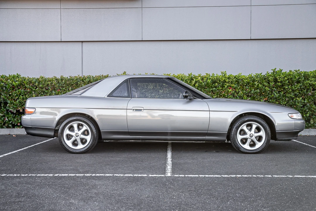 1990 Mazda JC Cosmo - Image 8 of 31