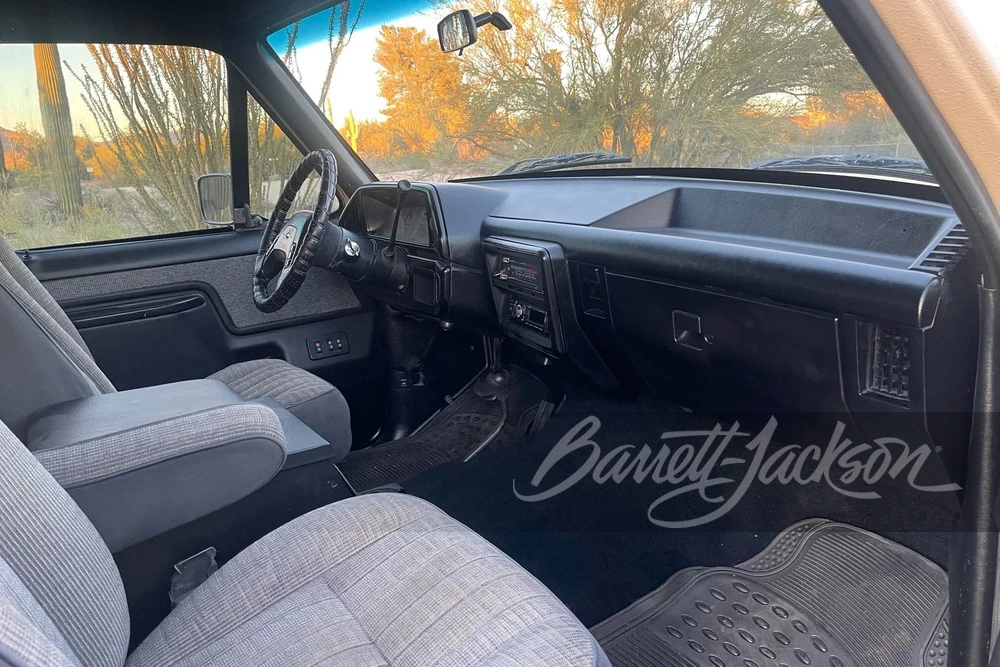 1990 Ford Bronco 4th Gen - Image 2 of 8