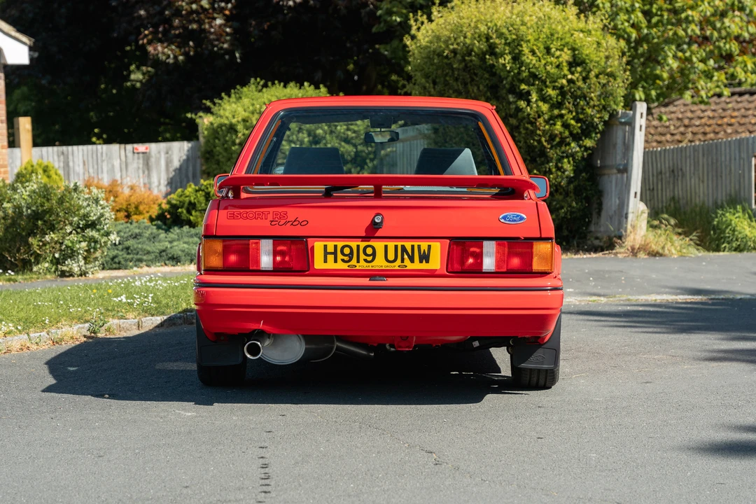 1990 Ford Escort - Image 14 of 31