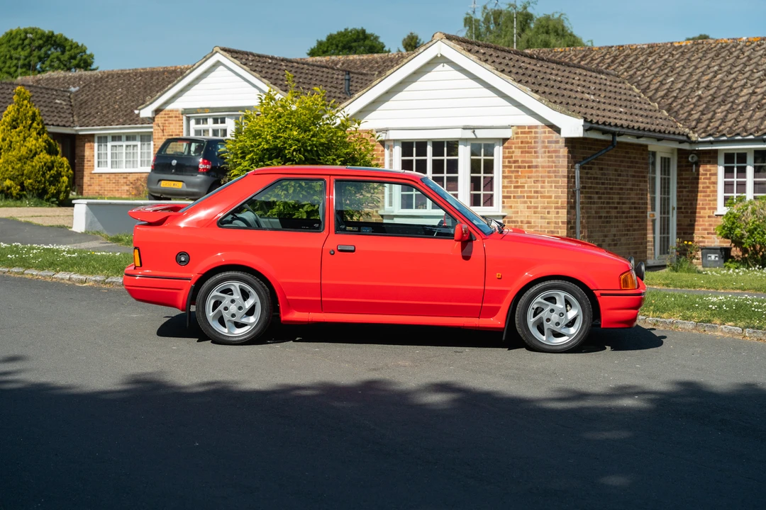 1990 Ford Escort - Image 16 of 31