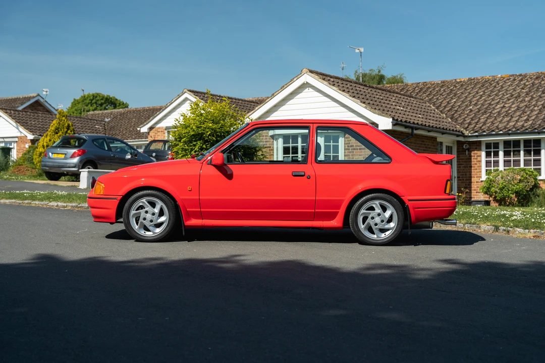 1990 Ford Escort - Image 5 of 31
