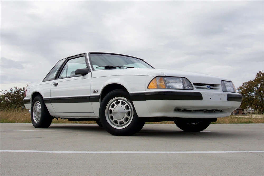1990 Ford Mustang 3rd Gen - Image 2 of 5
