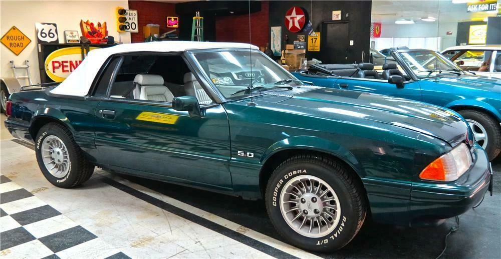 1990 Ford Mustang 3rd Gen - Image 4 of 4