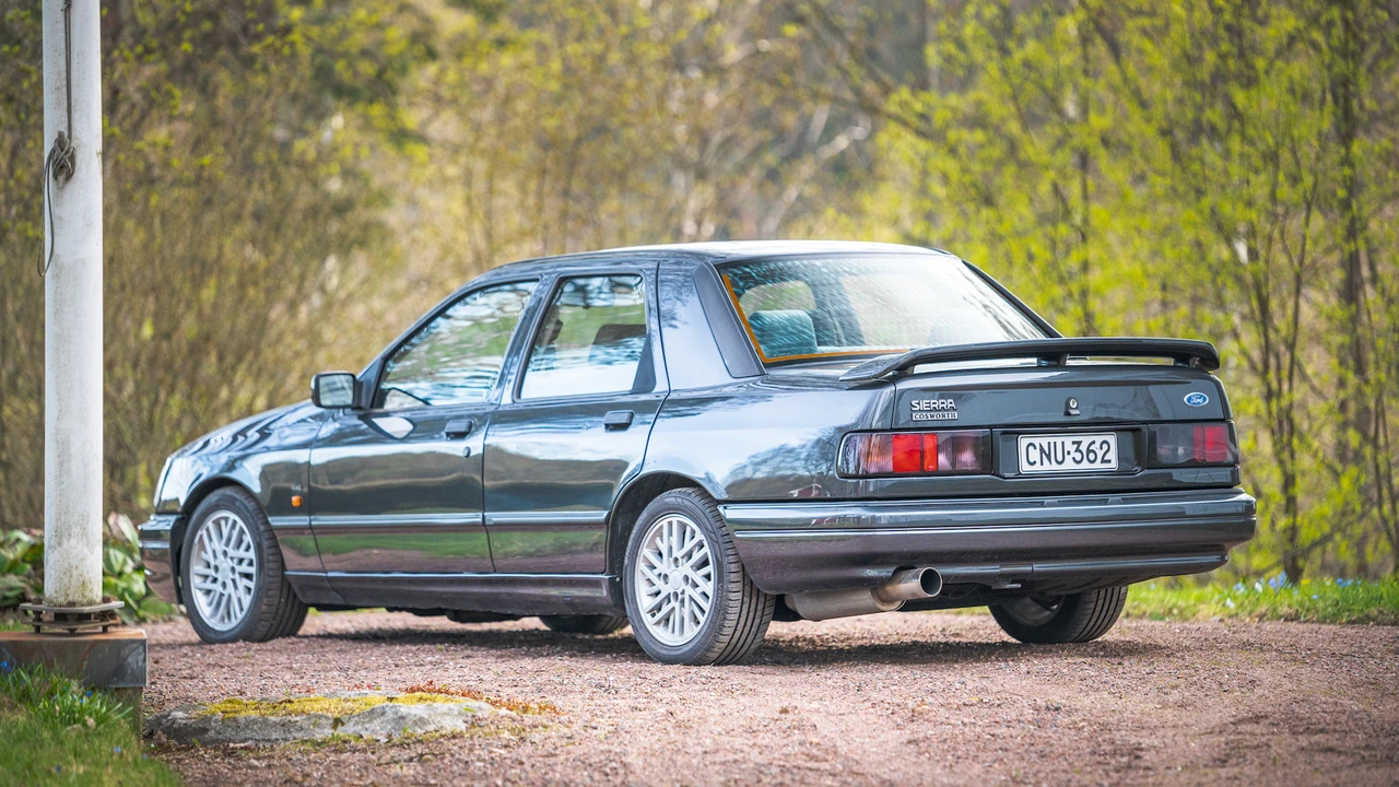 1990 Ford Sierra RS Cosworth - Image 8 of 31