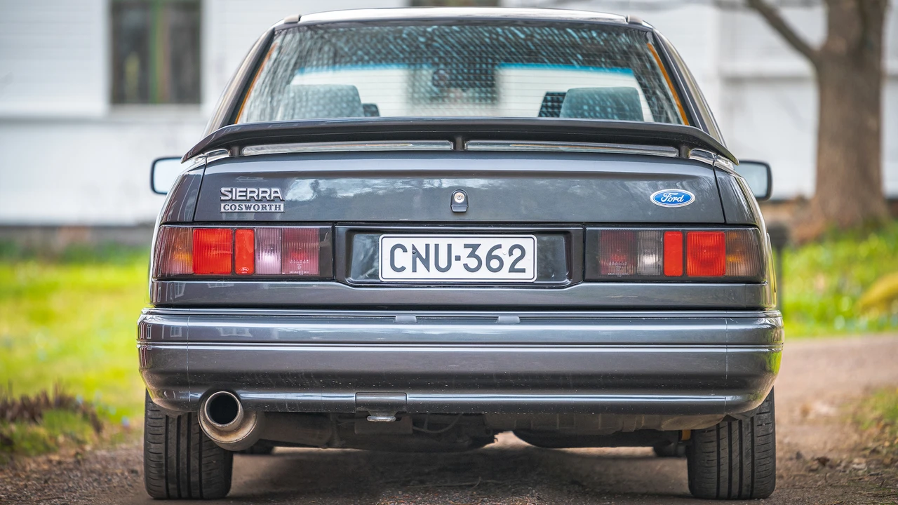 1990 Ford Sierra RS Cosworth - Image 7 of 31