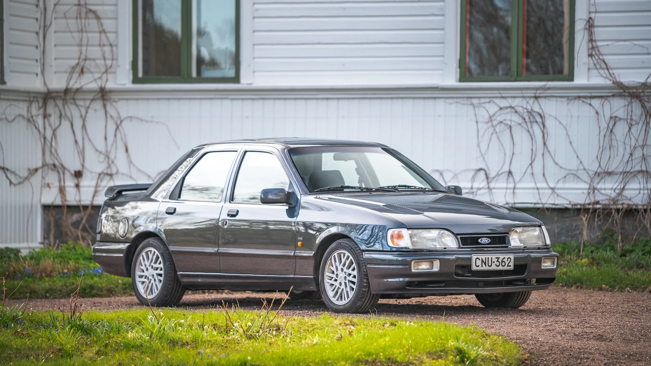 1990 Ford Sierra RS Cosworth - Image 11 of 31