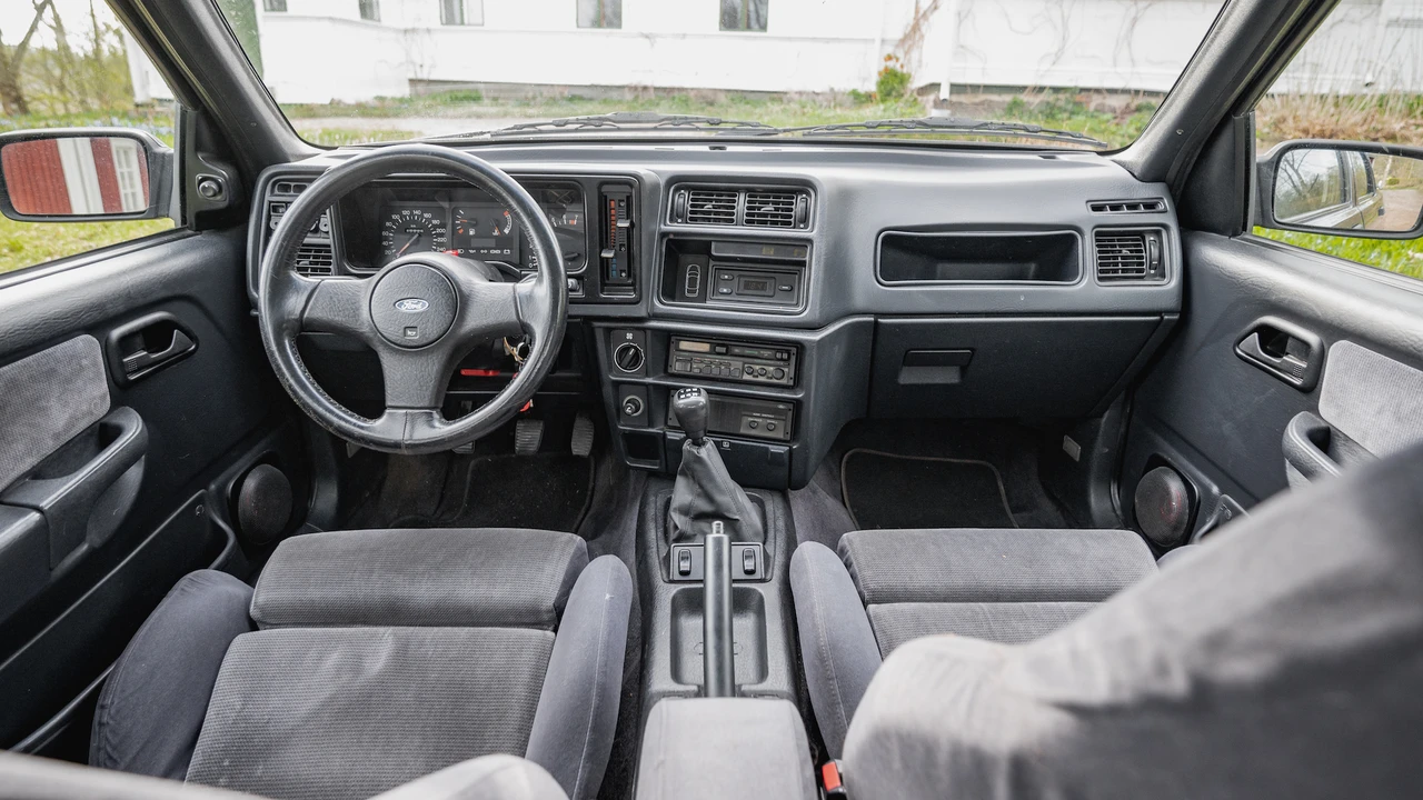 1990 Ford Sierra RS Cosworth - Image 31 of 31
