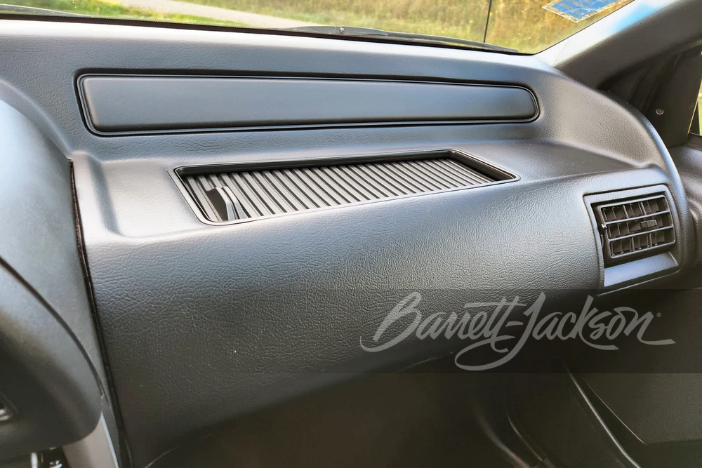 1990 Ford Thunderbird 10th Gen - Image 29 of 31