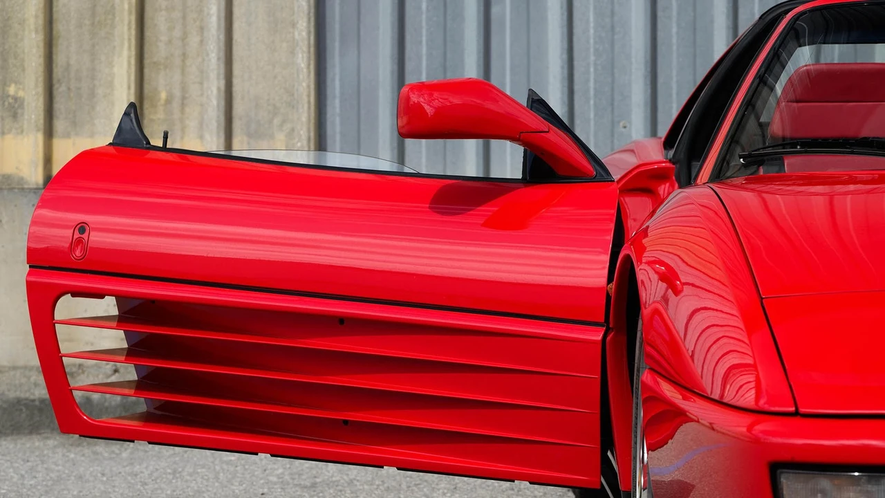 1990 Ferrari 348 ts - Image 29 of 31
