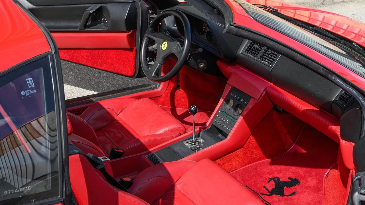 1990 Ferrari 348 ts - Image 25 of 31