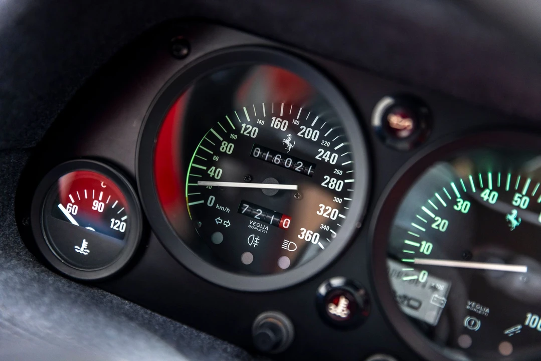 1990 Ferrari F40 - Image 21 of 31