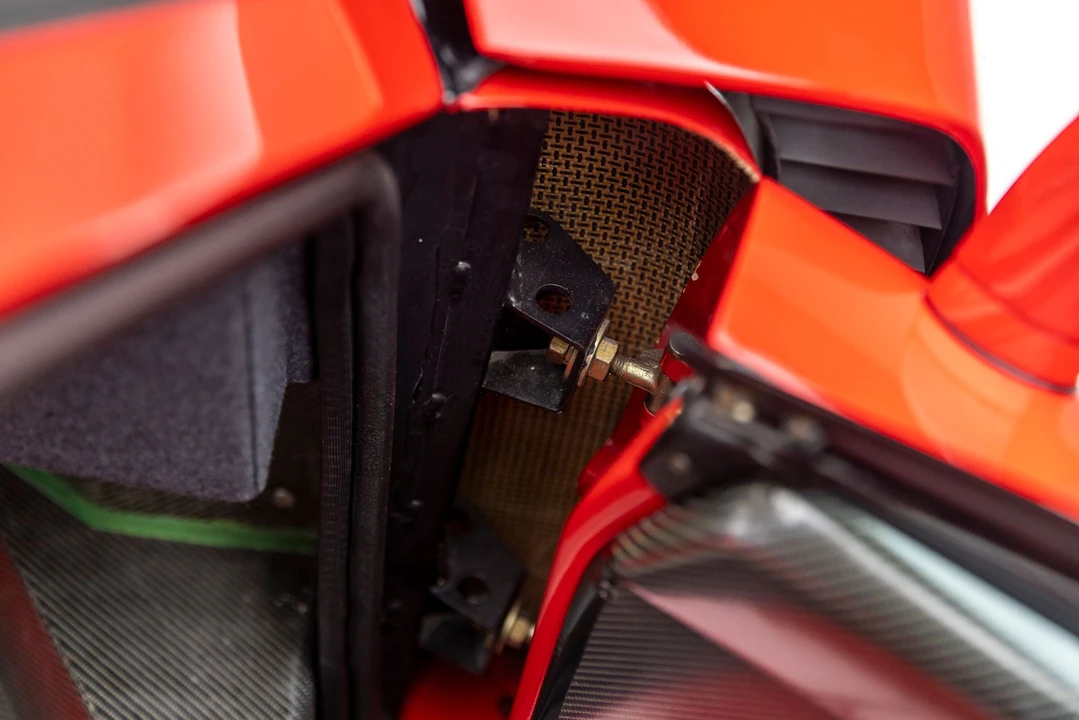 1990 Ferrari F40 - Image 30 of 31
