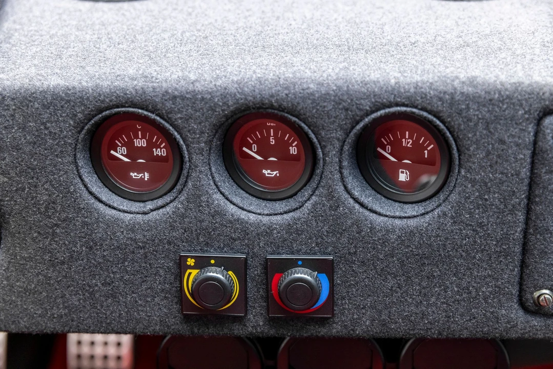 1990 Ferrari F40 - Image 29 of 31