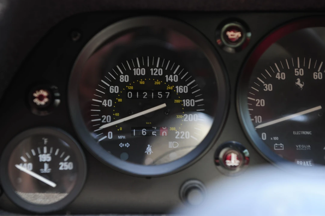 1990 Ferrari F40 - Image 12 of 13