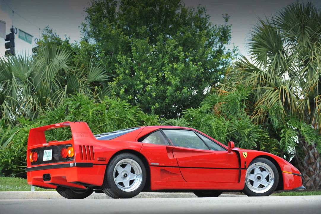 1990 Ferrari F40 - Image 6 of 13