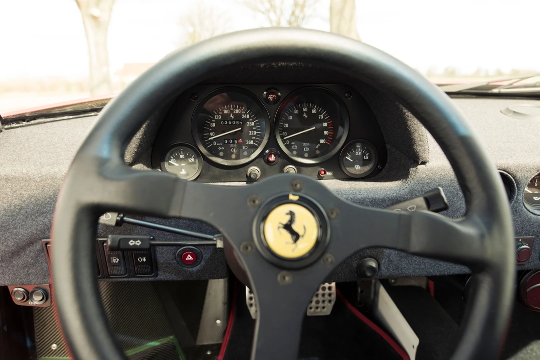 1990 Ferrari F40 - Image 28 of 31