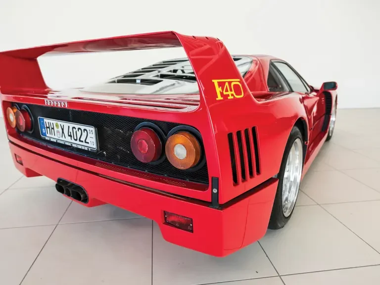 1990 Ferrari F40 - Image 9 of 23