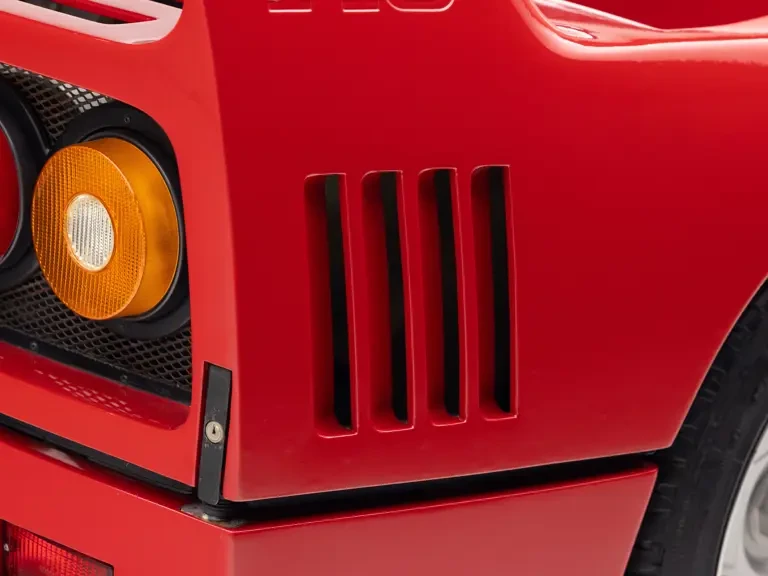 1990 Ferrari F40 - Image 28 of 31