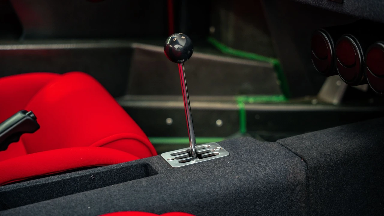 1990 Ferrari F40 - Image 9 of 31