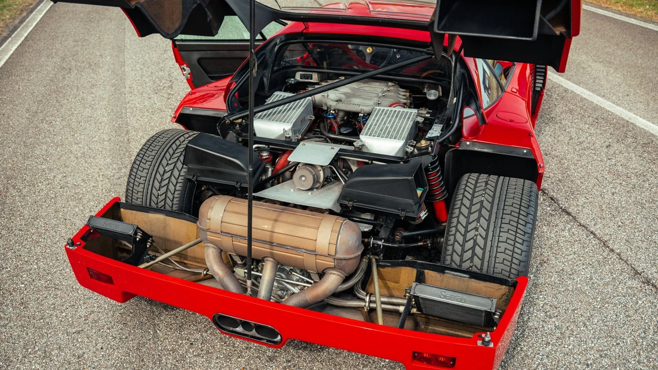 1990 Ferrari F40 - Image 10 of 31