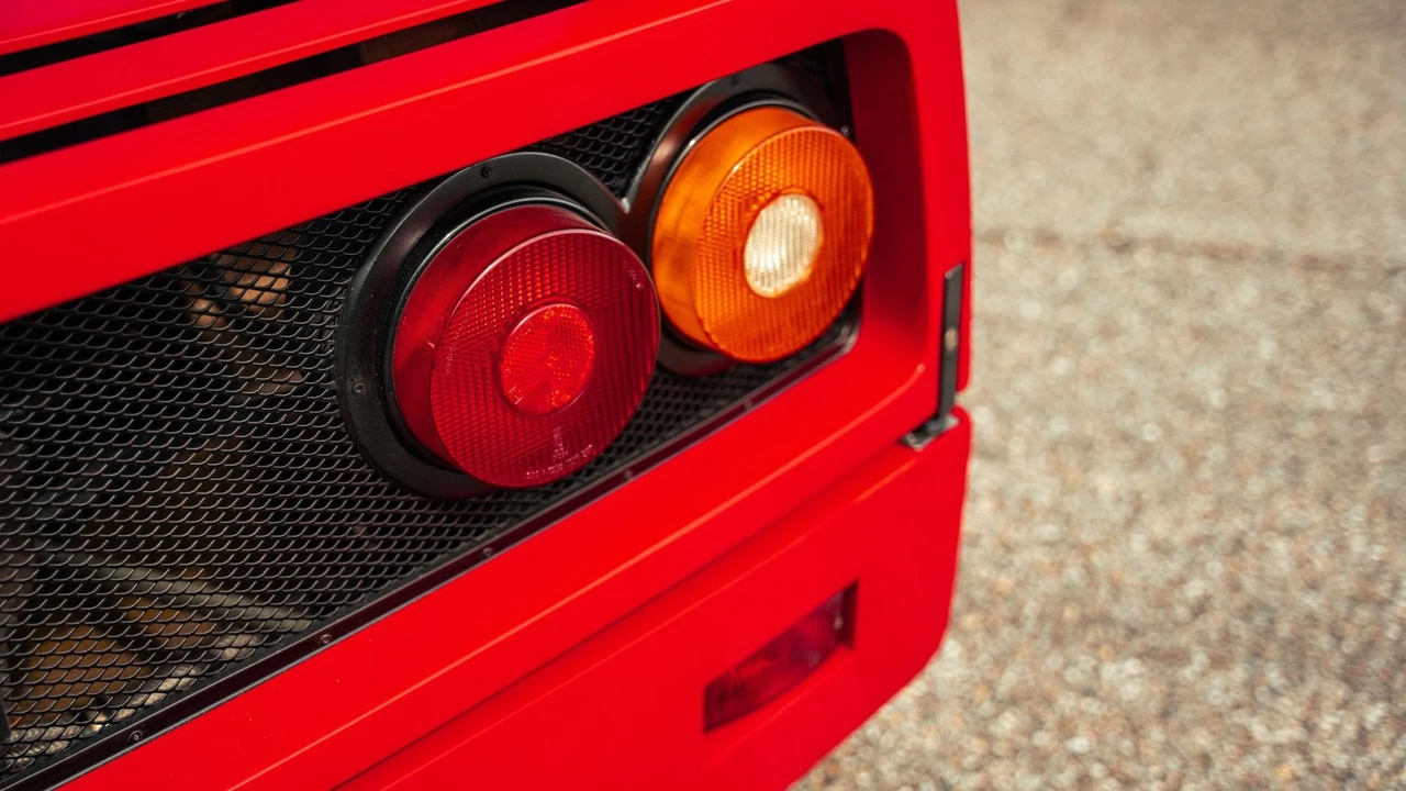 1990 Ferrari F40 - Image 22 of 31