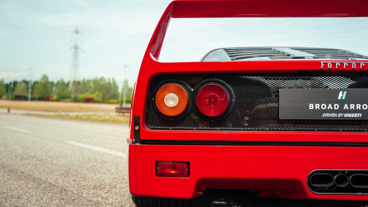 1990 Ferrari F40 - Image 23 of 31
