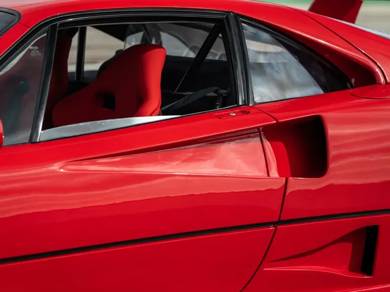 1990 Ferrari F40 - Image 16 of 31