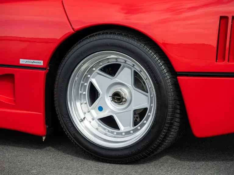 1990 Ferrari F40 - Image 25 of 31