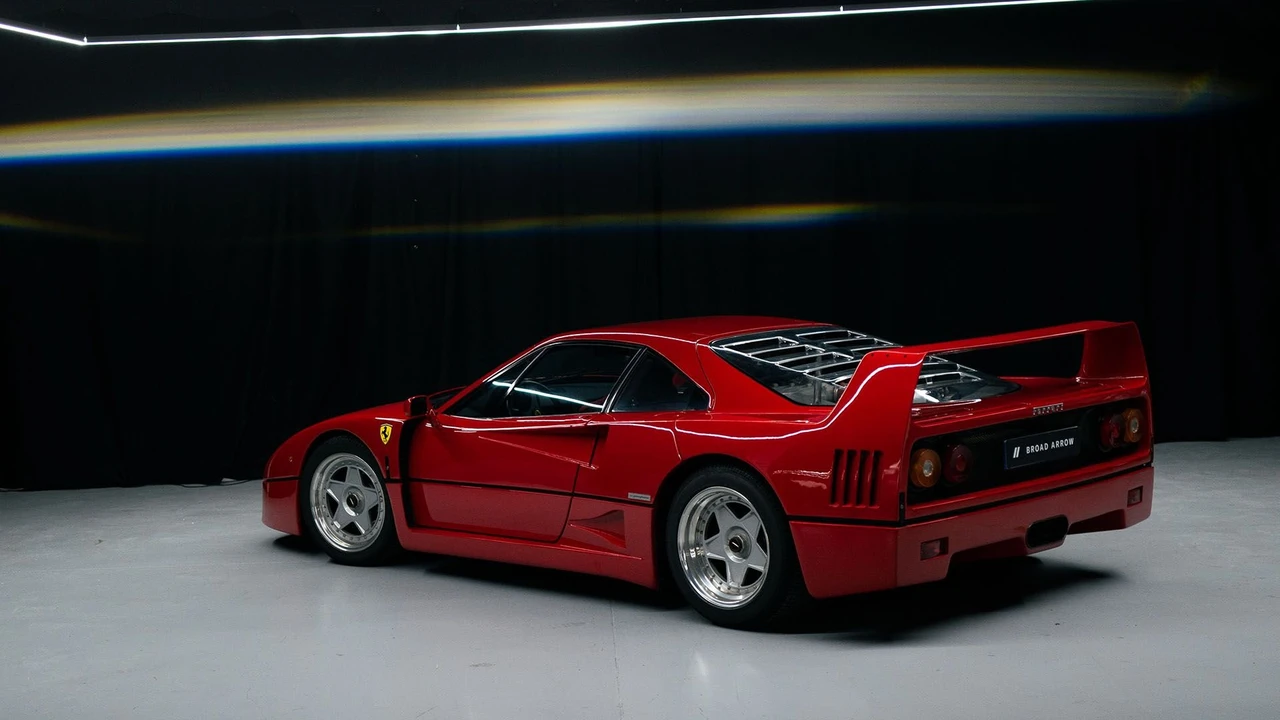 1990 Ferrari F40 - Image 5 of 21