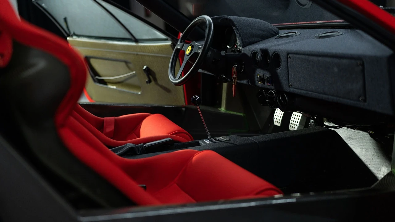 1990 Ferrari F40 - Image 18 of 21