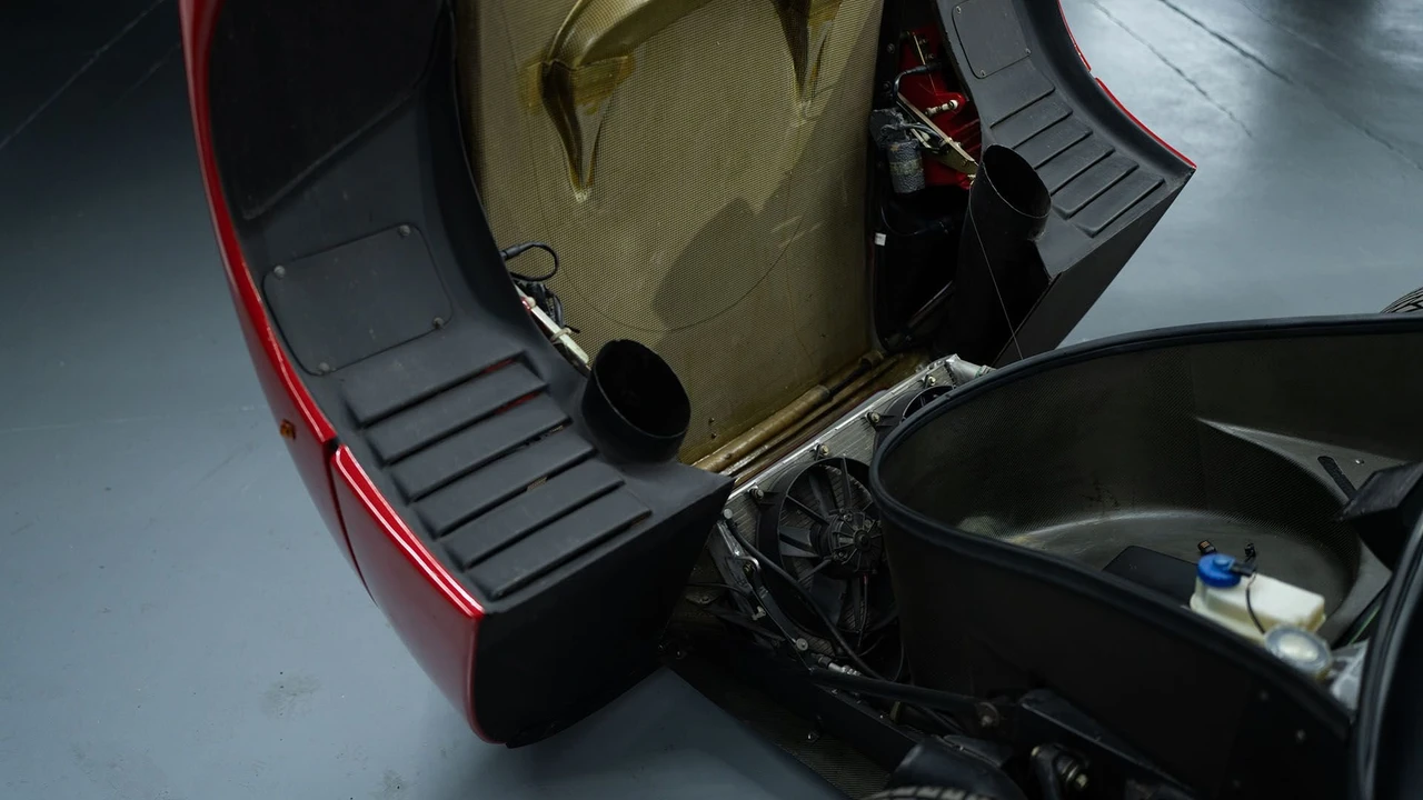 1990 Ferrari F40 - Image 20 of 21