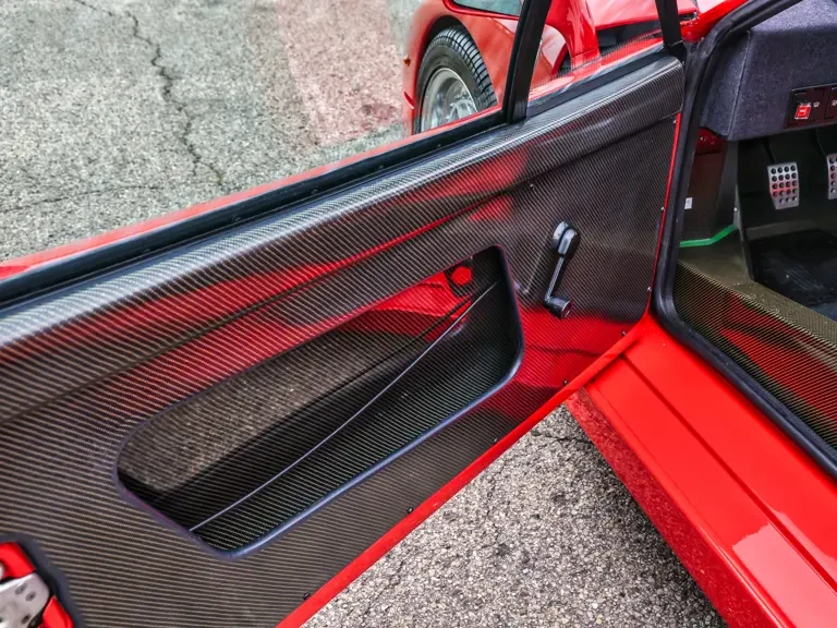 1990 Ferrari F40 - Image 16 of 31