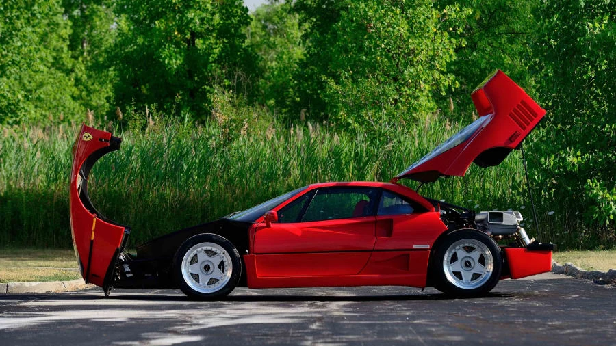 1990 Ferrari F40 - Image 8 of 12