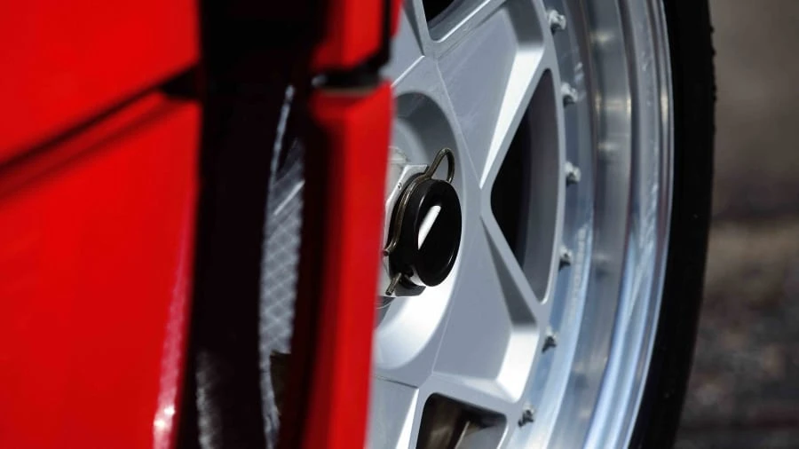 1990 Ferrari F40 - Image 9 of 12