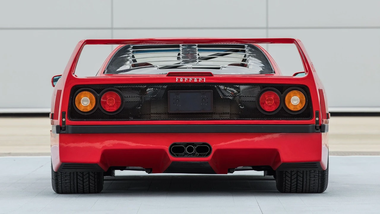 1990 Ferrari F40 - Image 4 of 31