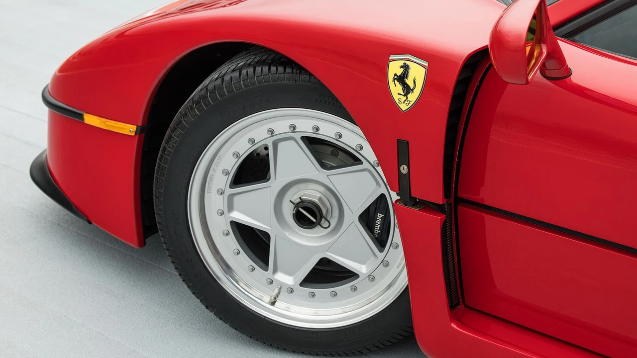 1990 Ferrari F40 - Image 17 of 31