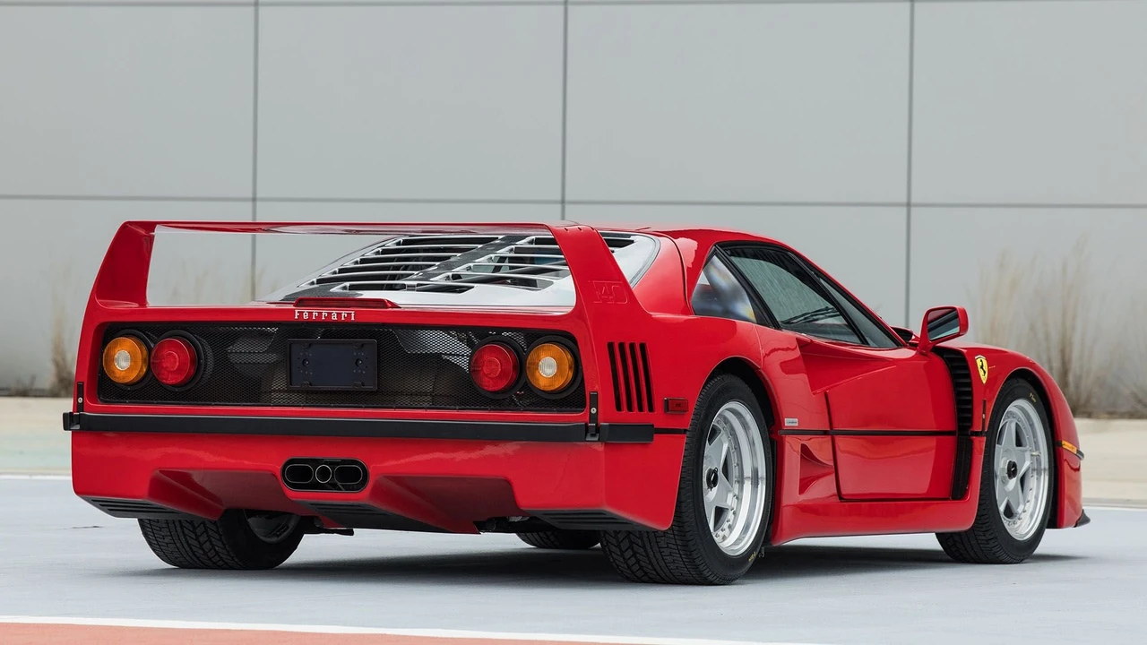 1990 Ferrari F40 - Image 11 of 31