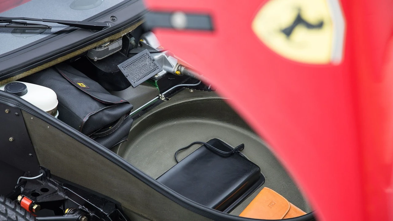 1990 Ferrari F40 - Image 31 of 31