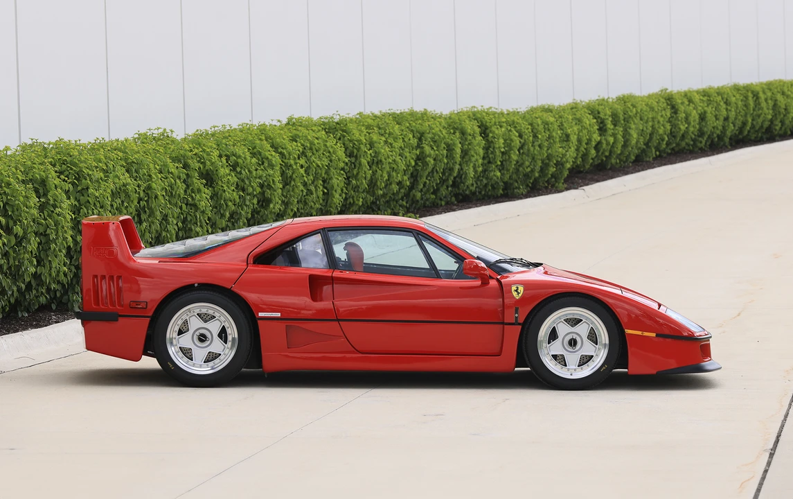 1990 Ferrari F40 - Image 2 of 25